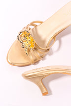 Lily Lustre Golden